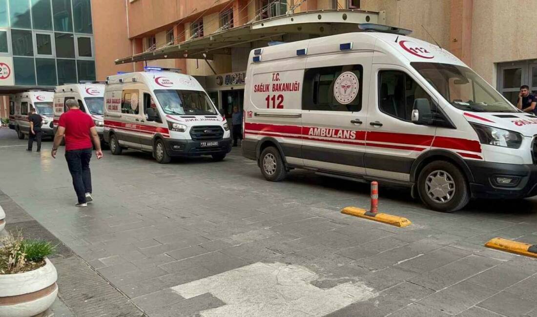 Batman'da bir minibüs geri manevra yaparken 1 yaşındaki N.B. isimli