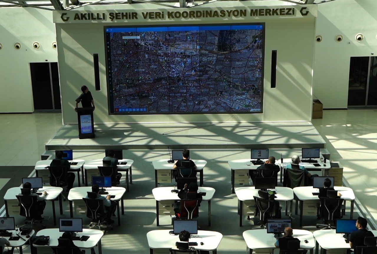 Gaziantep Büyükşehir Belediyesi, ALO 153 çağrı merkezine entegre ettiği yapay