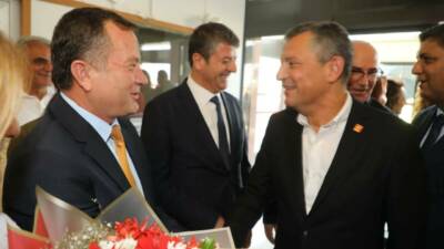 CHP Genel Başkanı Özgür Özel, çeşitli programlar için Gaziantep'e ziyaret