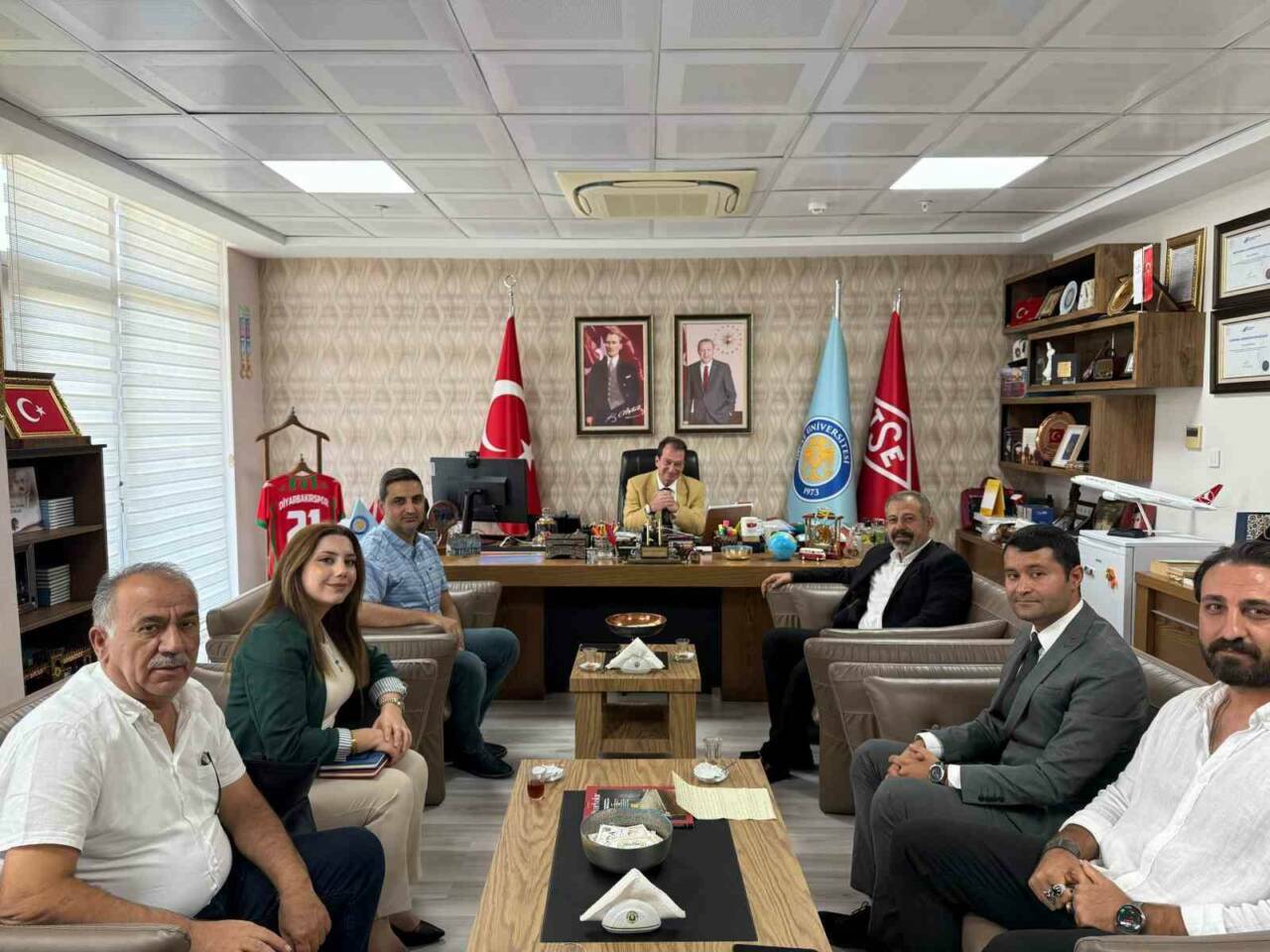 Diyarbakır Kuyumcular ve Sarraflar Odası Başkanı ve yönetimi, Dicle Üniversitesi