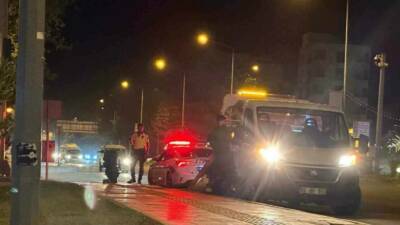 Adıyaman'da bir motosikletin kontrolden çıkarak direğe çarpması sonucu sürücü ağır