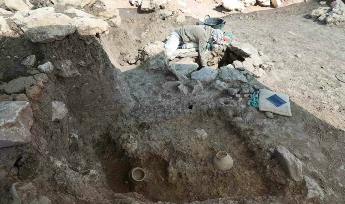 Çayönü Tepesi'nde Ergani ilçesinde yapılan kazılarda 5 ile 11 bin