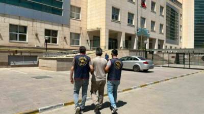 Diyarbakır'ın Valiliği, 52 kişinin kesinleşmiş hapis cezaları bulunduğu için yakalandığını