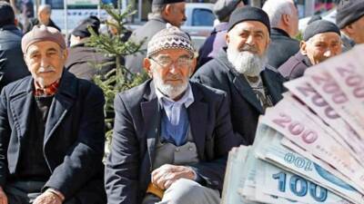 Emekli promosyonları 1 Eylül 2025 itibarıyla güncellendi, bankalar adeta yarışa