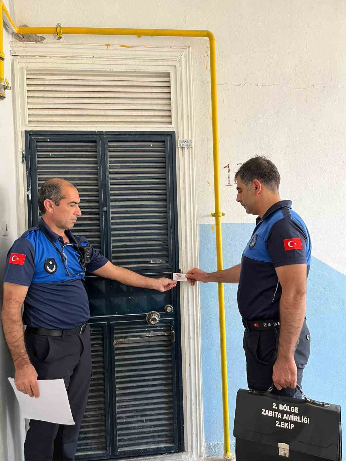 Şanlıurfa’da fuhuş yapıldığı belirlenen 11 adres zabıta ekipleri tarafından mühürlendi.