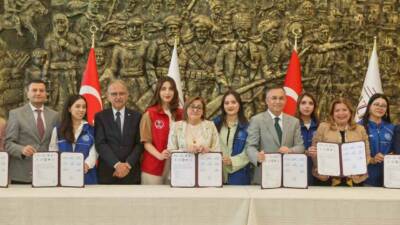 Gaziantep Büyükşehir Belediyesi, gençlerin sosyal, kültürel, sportif ve akademik gelişimlerini