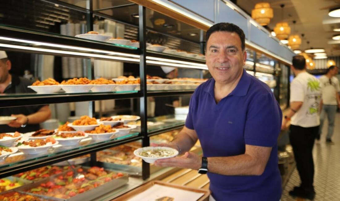Gaziantep’in lezzetleri GastroAntep’te buluşuyor Gaziantep’in lezzetlerini taşıyan Namık Baydar Sofrası, GastroAntep Gastronomi Festivali'nde 70