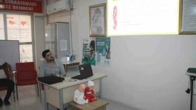 Mardin'in Midyat ilçesinde bulunan Devlet Hastanesi'nde gebe okulunda hamilelik döneminde