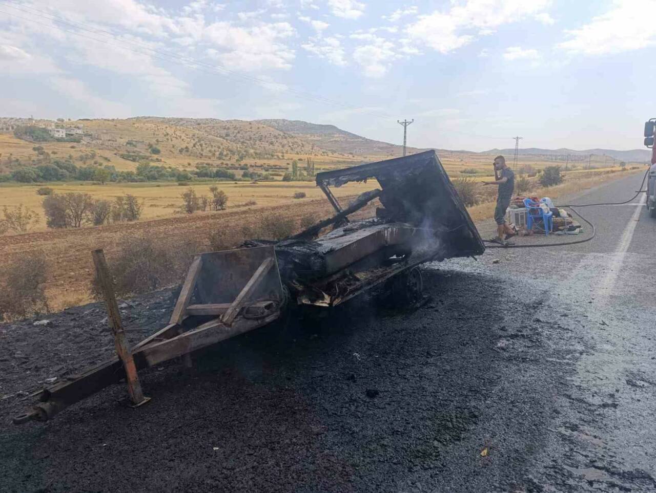 Batman’ın Gercüş ilçesinde seyir halindeki bir kamyonetin arkasında bulunan çekme