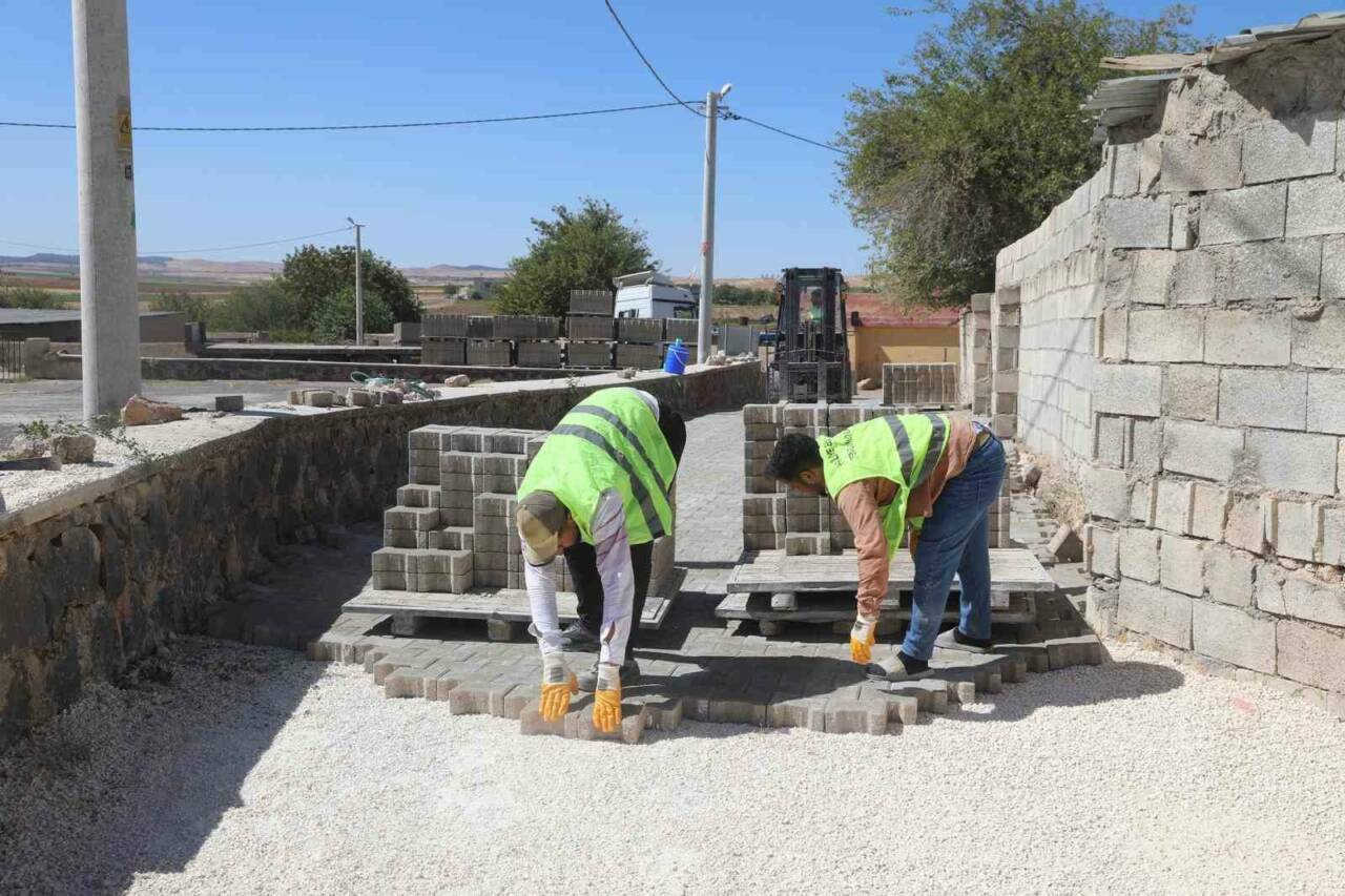 Haliliye Belediyesi Fen İşleri Müdürlüğü, ilçede yol yapımı, bakımı ve