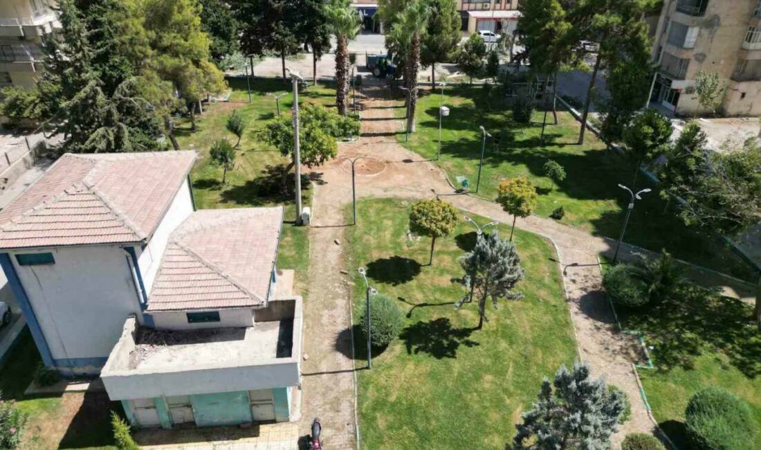 Haliliye Belediyesi Kırsal Hizmetler Müdürlüğü, parklarda ağaçlandırma çalışmalarını hız kesmeden