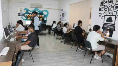 Şanlıurfa Büyükşehir Belediyesi Gençlik Merkezleri'ne katılan 40 öğrenciden 34'ü üniversiteleri