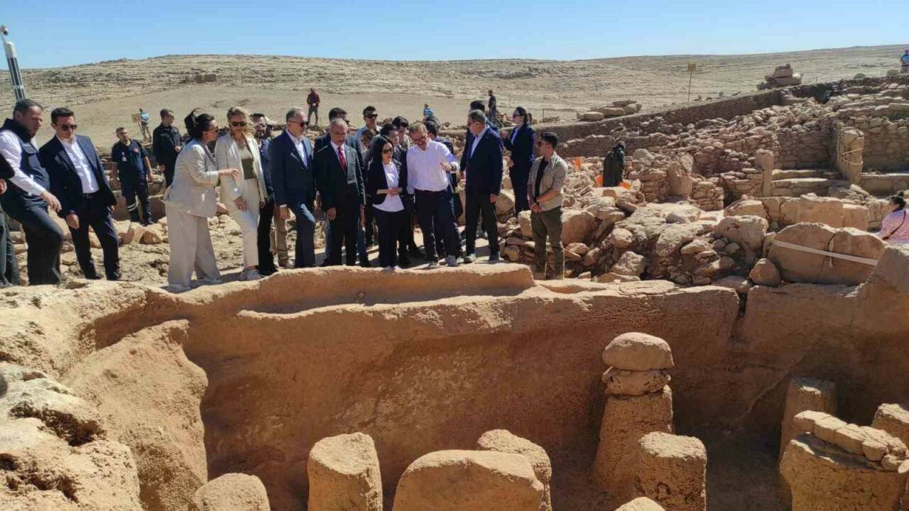 Japon Altes Prensesi Akiko Mikasa, Şanlıurfa'da Harbetsuvan ve Karahantepe kazı