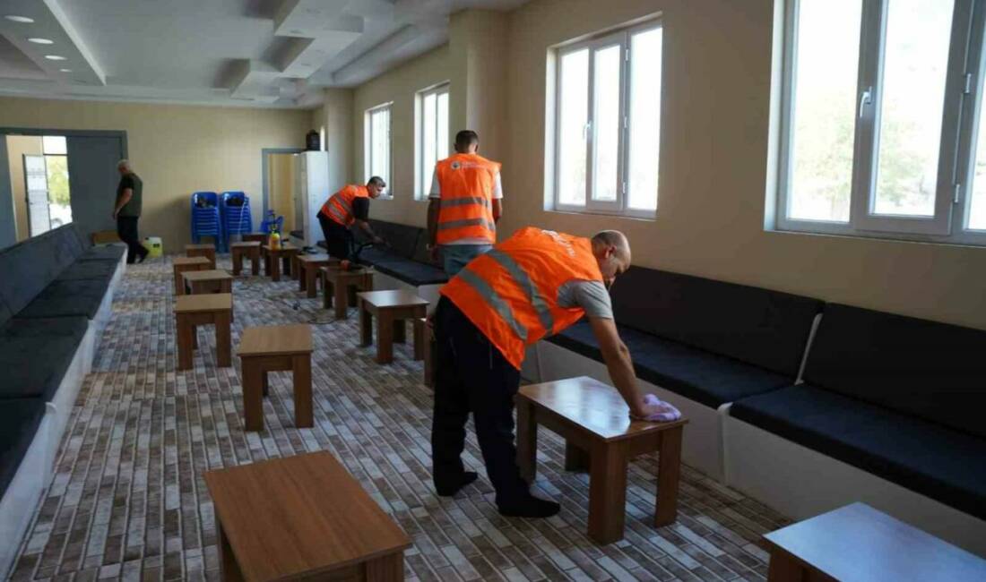 Adıyaman'ın Kahta ilçesinde, tüm taziye evlerinde temizlik çalışmaları başlatıldı. Kahta