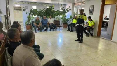 Kilis'te polis ve jandarma tarafından okul servis aracı şoförleri ve