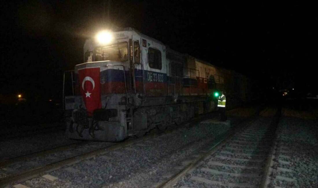 6 Şubat 2023 depremlerinde hasar gören Malatya-Gölbaşı-Narlı-Nurdağı demir yolu hattı,