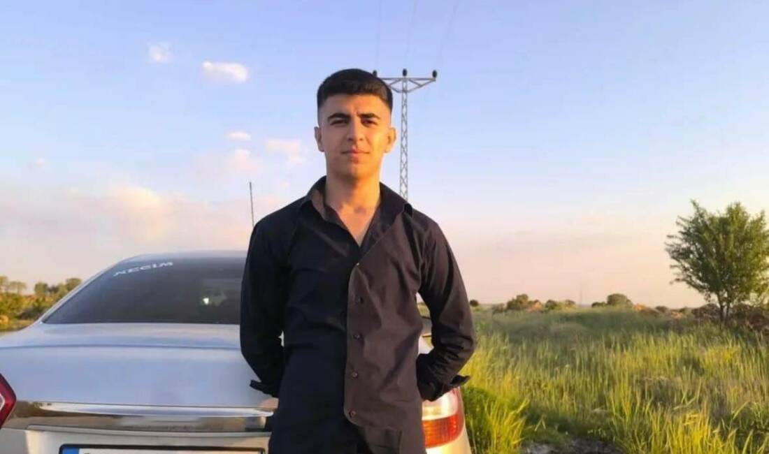 Mardin’de 17 yaşındaki çocuk boğularak hayatını kaybetti Mardin'in Midyat ilçesinde suya giren 17 yaşındaki Mehmet Emin Akan'ın