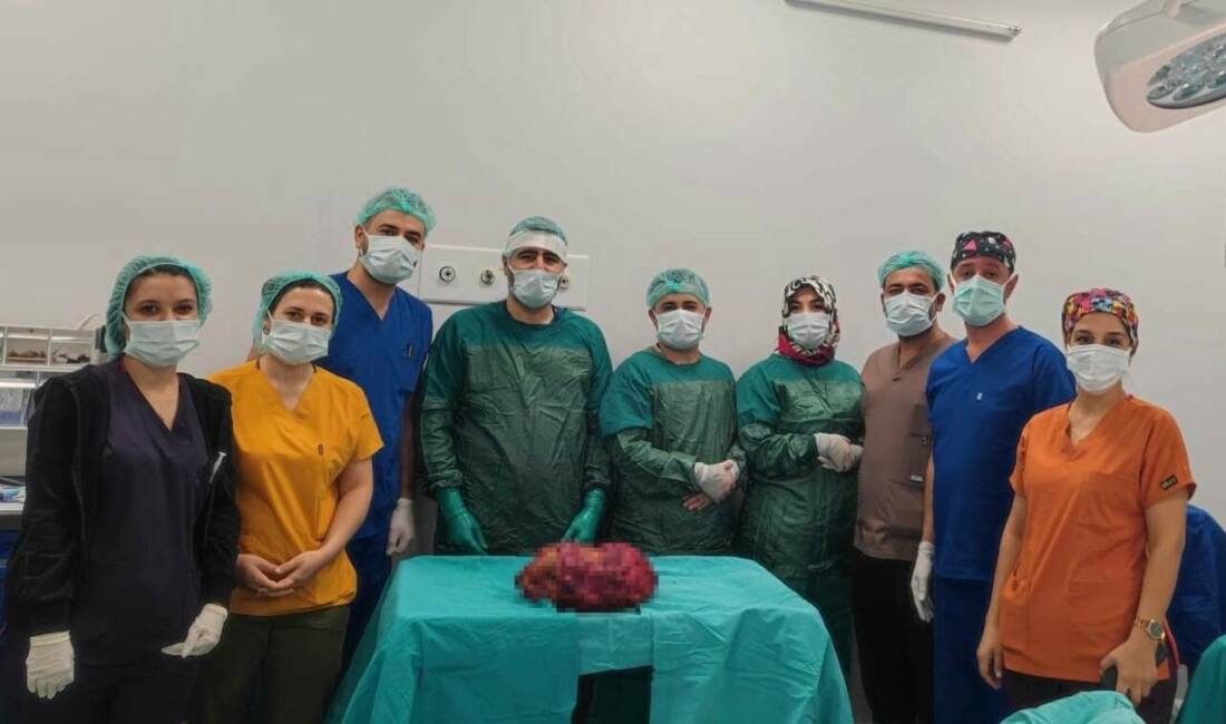 Mardin Eğitim ve Araştırma Hastanesinde 50 yaşındaki hasta, polikistik böbrek