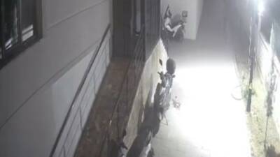 Mardin’in Kızıltepe ilçesinde bir apartmanın önüne bırakılan bisikletler çalındı, o