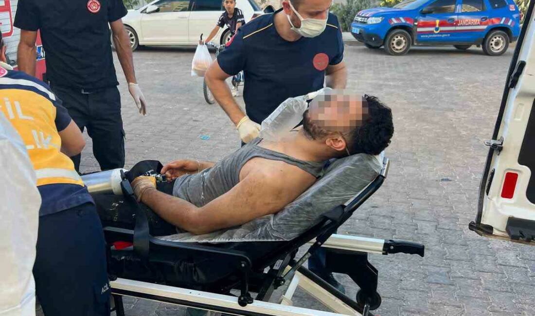 Mardin'in Artuklu ilçesinde bir bina su deposunda mahsur kalan kişi,