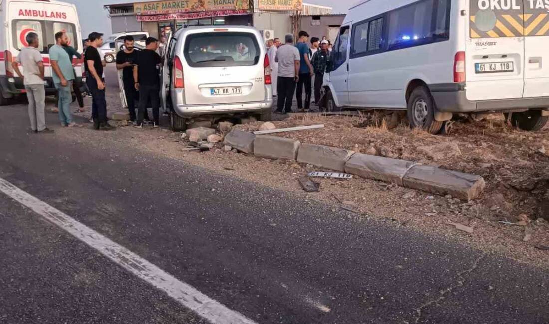 Mardin'de meydana gelen trafik kazasında otomobil, hafif ticari araç ve
