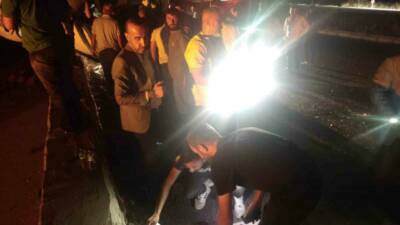 Şanlıurfa’nın Bozova ilçesinde minibüs ile otomobilin çarpışması sonucu meydana gelen