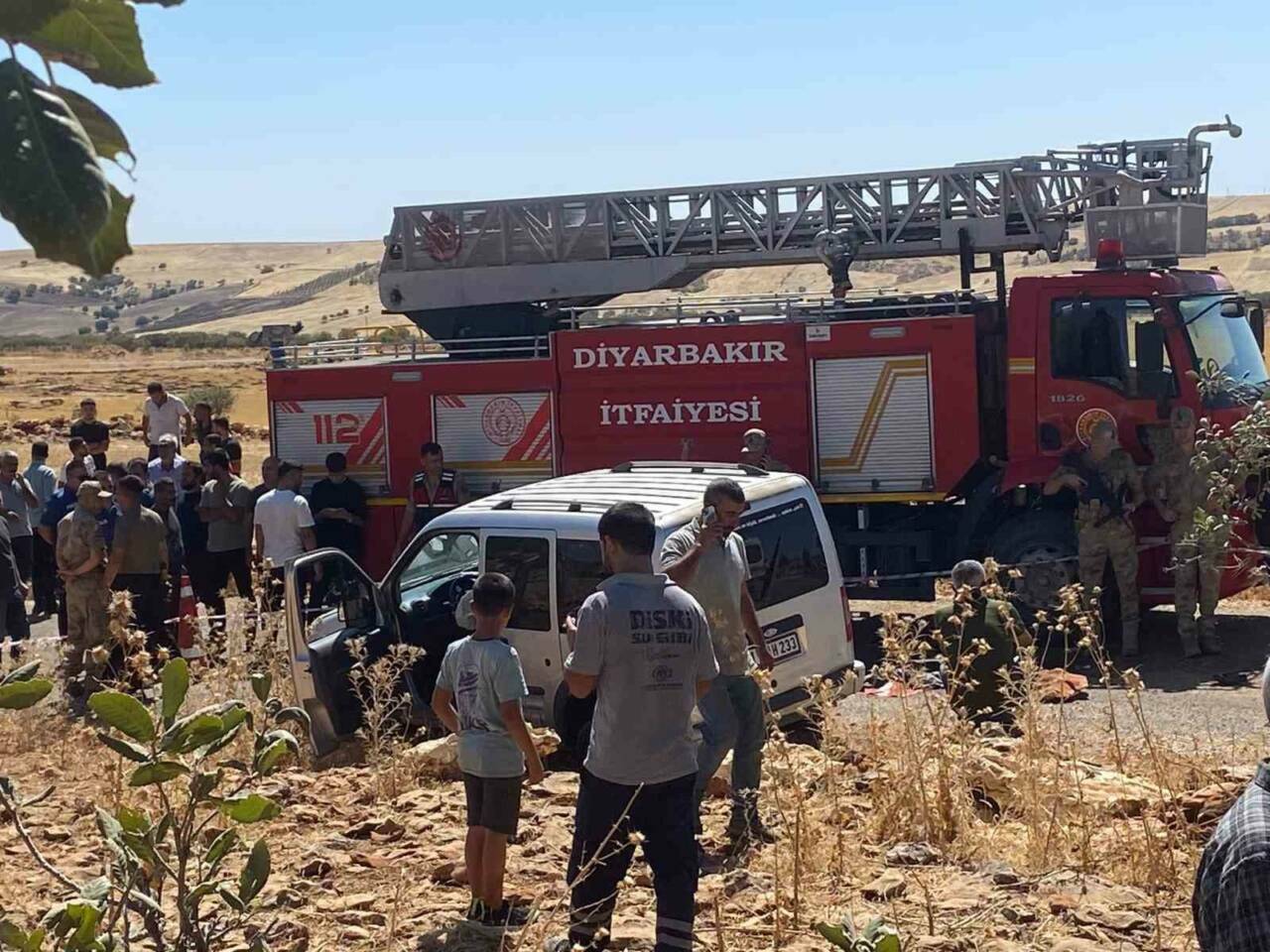 Diyarbakır'ın Kocaköy ilçesinde lise öğrencisi Zeynep Tüzün, okuldan çıktıktan sonra