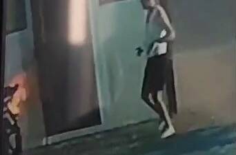 Adıyaman'ın Yeni Mahalle K-40 Konteyner Kent'te park halindeki bir motosiklet