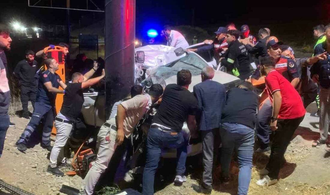Batman’da Gültepe Mahallesi'nde meydana gelen trafik kazasında 1’i ağır olmak