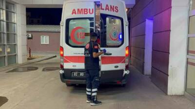 Adıyaman'da kapağı açık bırakılan rögar çukuruna düşen motosiklet sürücüsü ağır