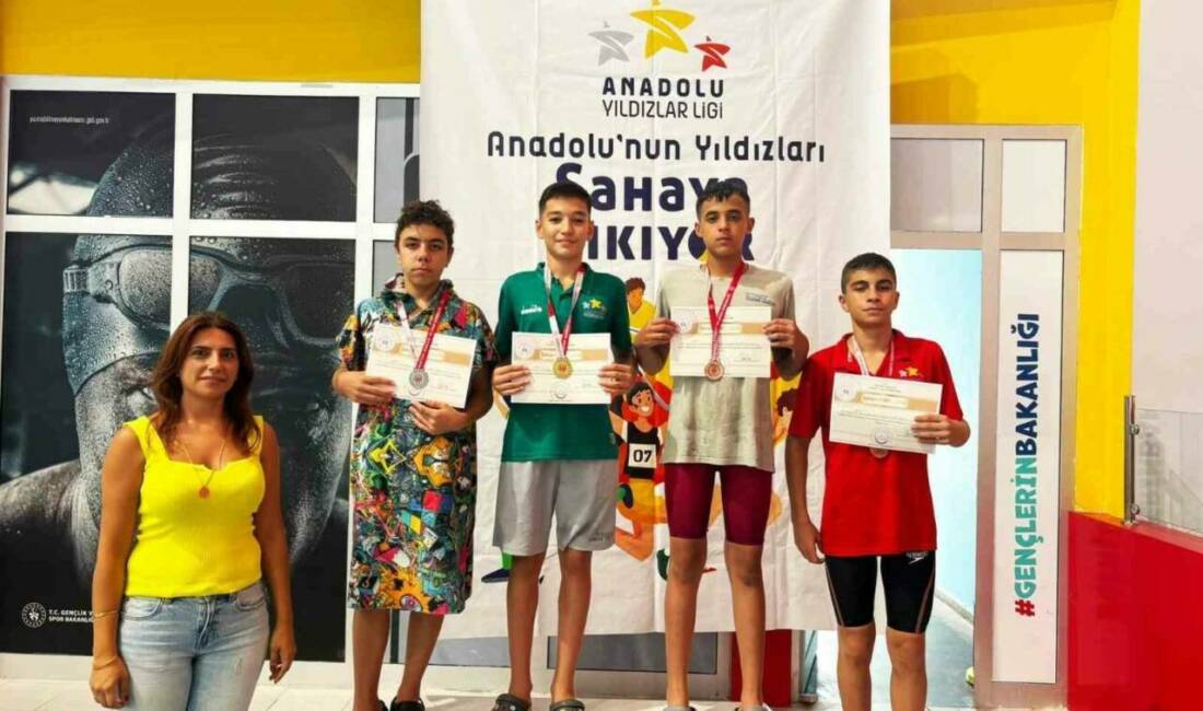 Mersin’de düzenlenen Analig Türkiye Şampiyonası Yüzme Yarışmaları’nda Şehitkamil Belediyesi sporcuları