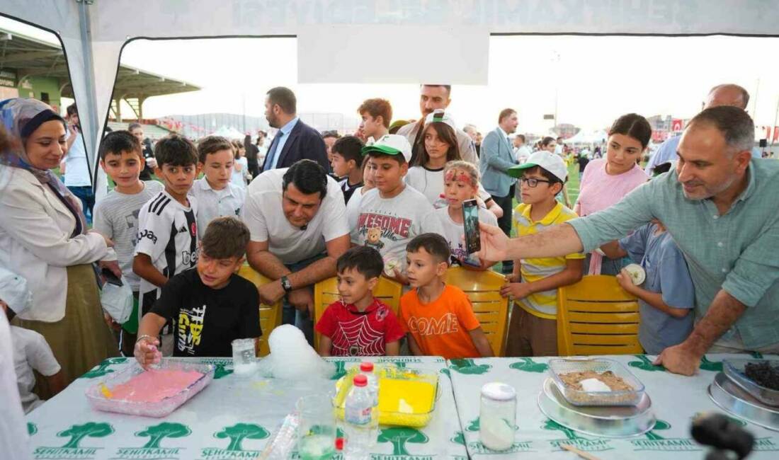 Şehitkamil Belediyesi Bilim Merkezi öğrencilerinin ürettiği yazılımlar, prototipler, drone'lar ve