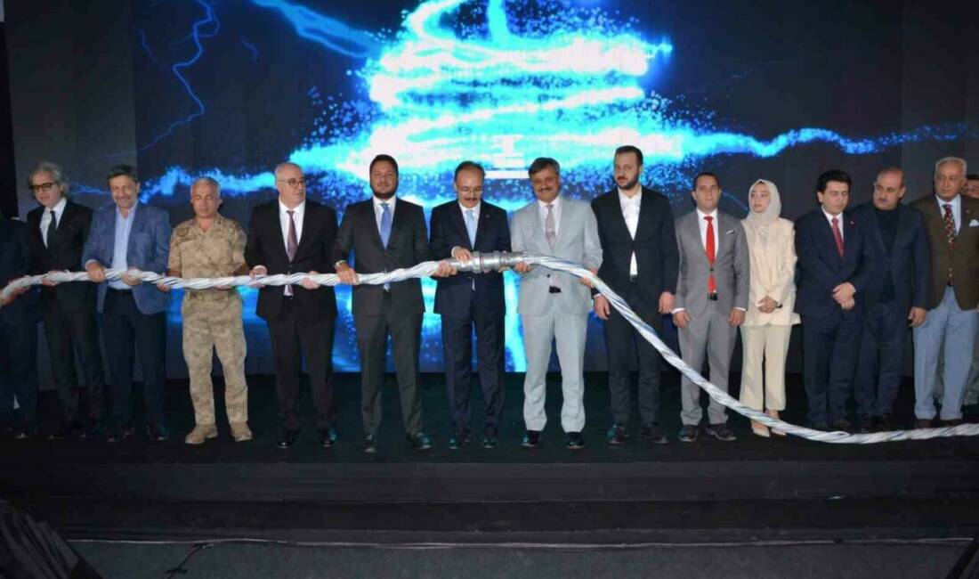 Siirt’te Dicle Elektrik tarafından hayata geçirilen DicleFest’in 3.’sü başladı.