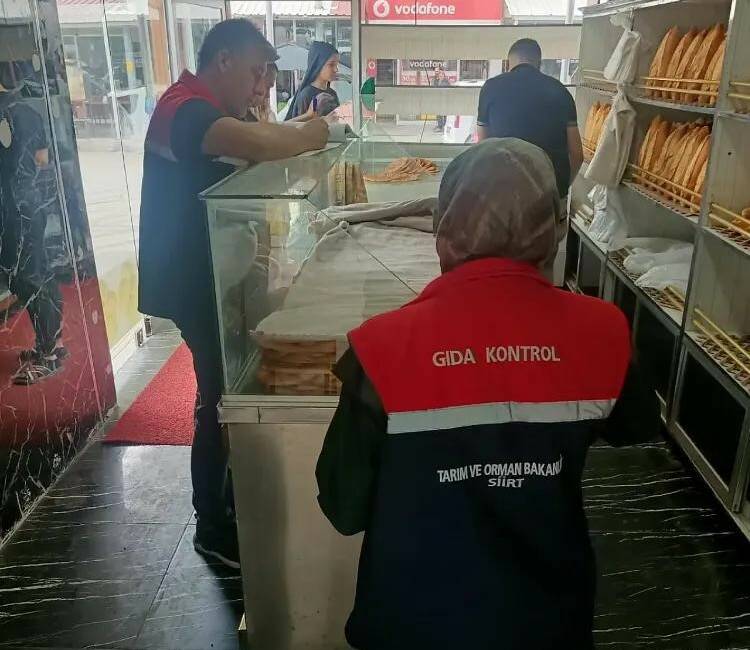 Siirt İl Tarım ve Orman Müdürlüğü gıda kontrol ekipleri, kent