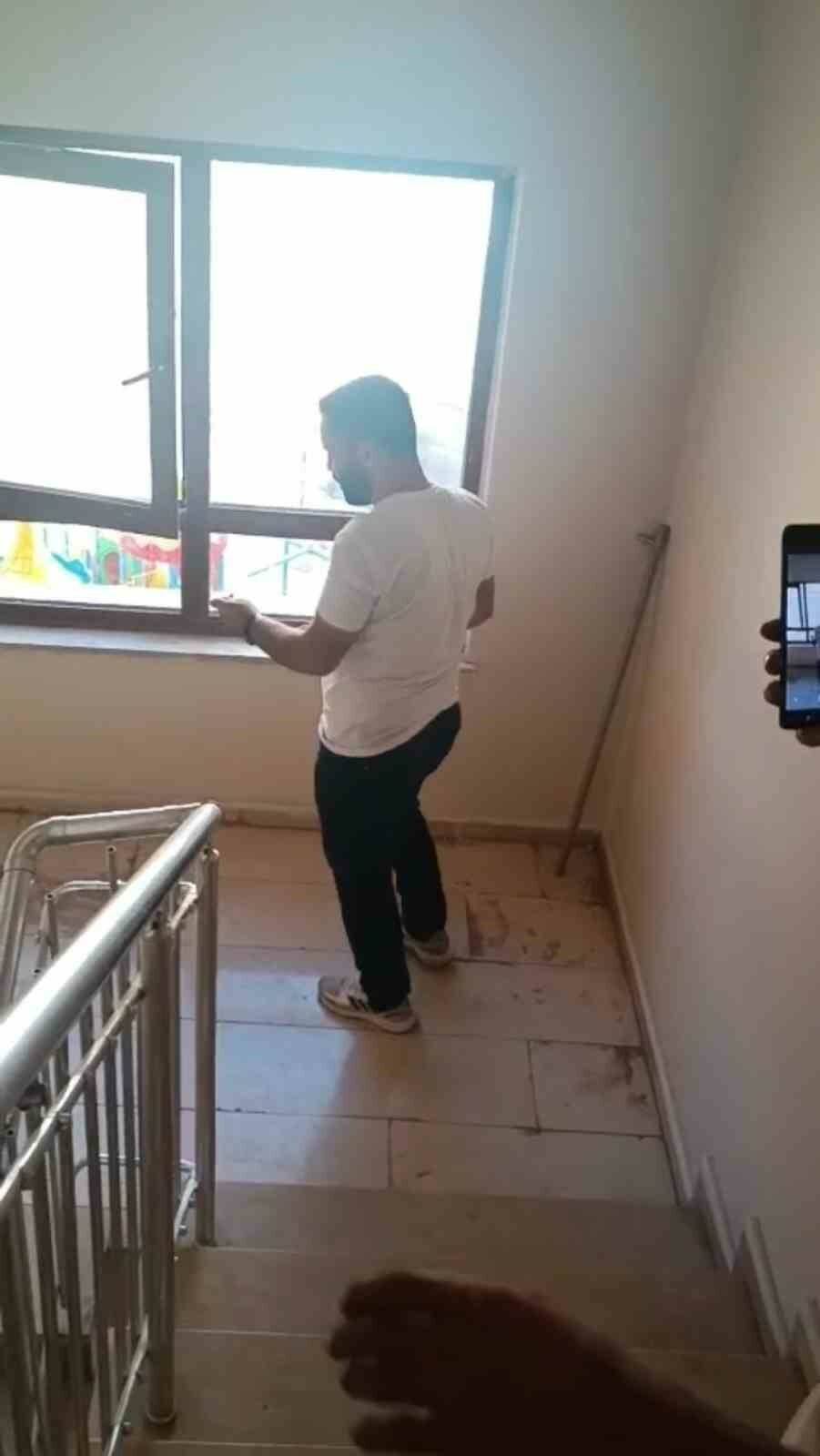 Şırnak merkez Bahçelievler Mahallesi’nde bulunan bir apartmanın 4. katında yaşanan
