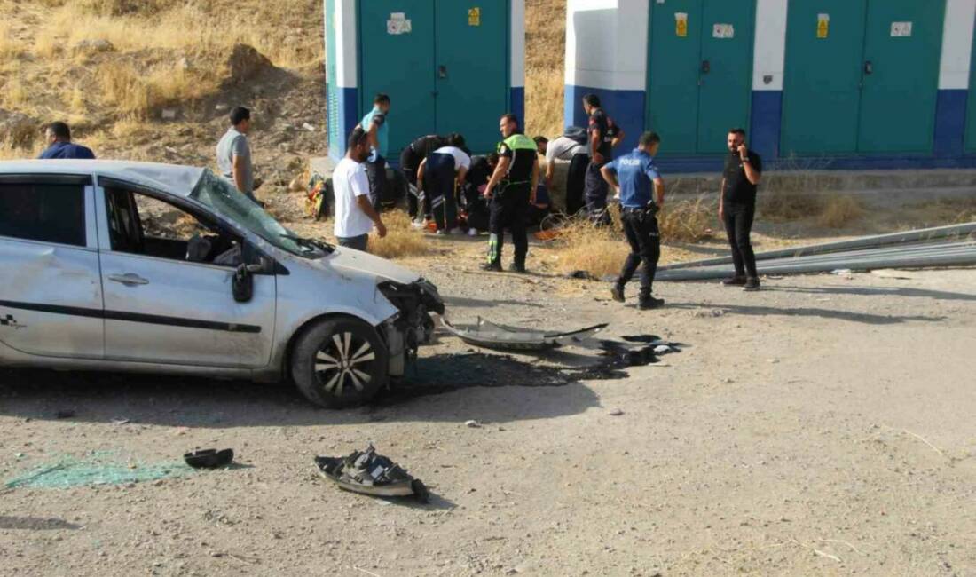 Şırnak-Cizre kara yolu 4. kilometresinde meydana gelen kazada, sürücüsünün kontrolünden