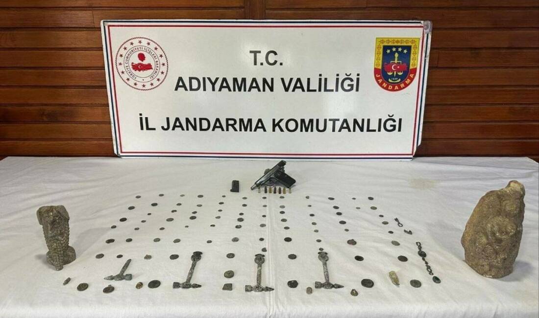 Tarihi eser kaçakçılarına jandarma darbesi Adıyaman İl Jandarma Komutanlığı, tarihi eser kaçakçılığına yönelik operasyon düzenleyerek