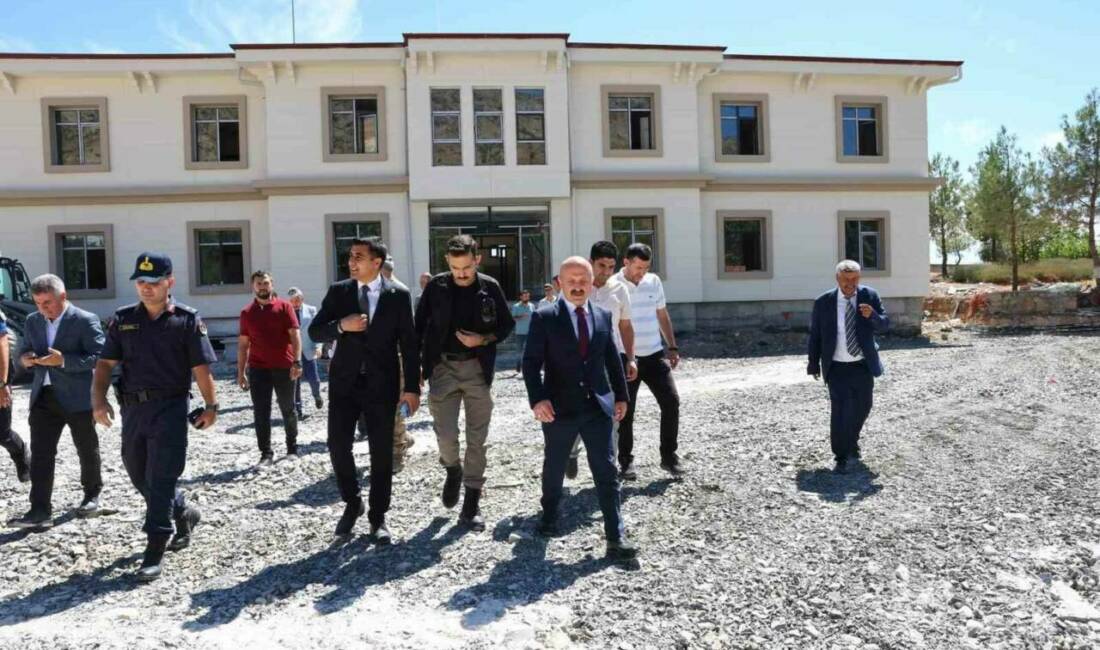 Tut ilçesi jandarma komutanlığı yeni hizmet binasında sona gelindi Adıyaman Valisi Osman Varol, Tut ilçesinde inşası büyük ölçüde tamamlanan