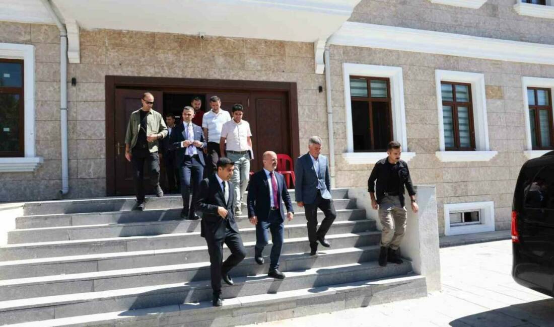 Adıyaman’ın Tut ilçesinde modern mimarisiyle dikkat çeken Tut Kaymakamlığı yeni