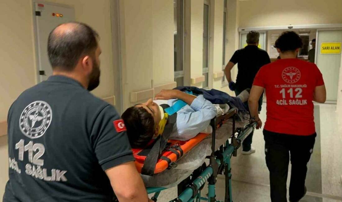 Yaşı küçük sürücü kaza yaptı: 2 yaralı Adıyaman'da 14 yaşındaki çocuğun kullandığı motosikletin devrilmesi sonucu 2 kişi