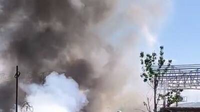 Adıyaman’da Yeşilyurt Mahallesi'nde yerleşim alanlarına yakın bir bölgede çıkan yangın