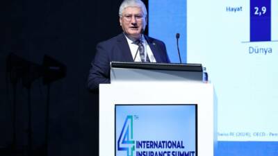 Uluslararası Sigorta Zirvesi’nde yaptığı konuşmada sigorta sektörünün gelişimine değinen Türkiye