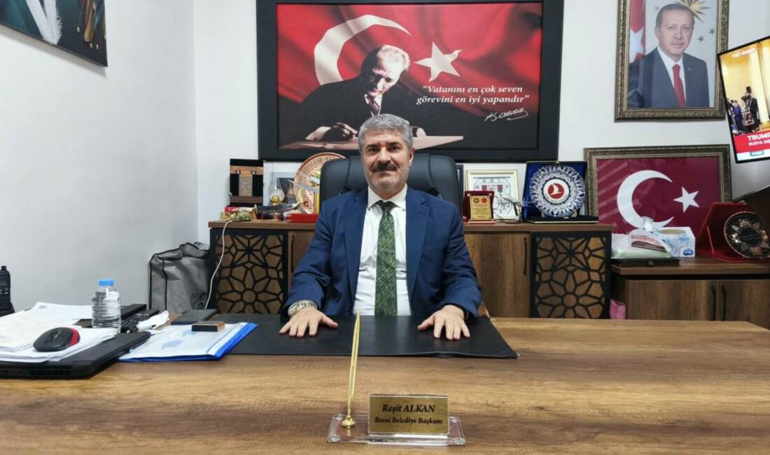 Başkan Reşit Alkan’dan 29 Ekim Cumhuriyet Bayramı Mesajı Besni Belediye Başkanı Reşit Alkan, Cumhuriyet'in 102. yılı dolayısıyla yayımladığı