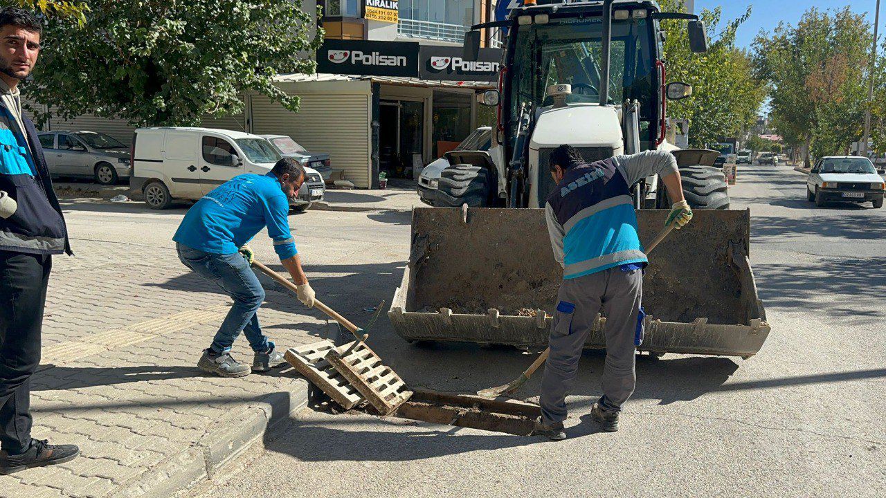 Adıyaman Belediyesi, yaklaşan yağış sezonu öncesinde kent genelinde olası su