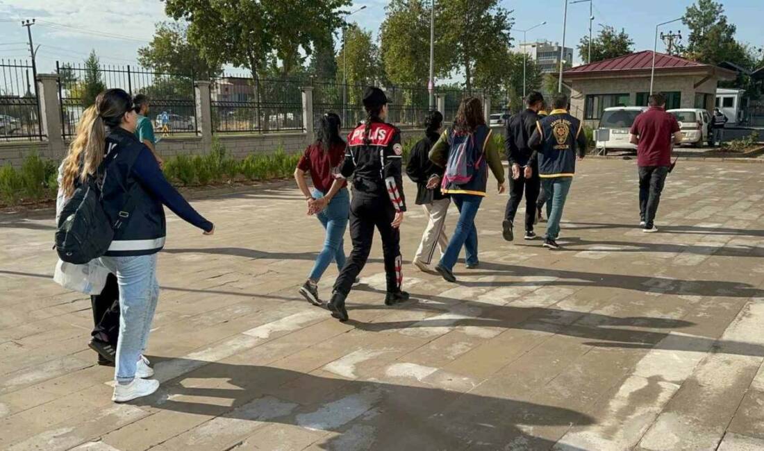 Adıyaman'da bir eve girerek 500 bin TL değerinde ziynet çaldığı