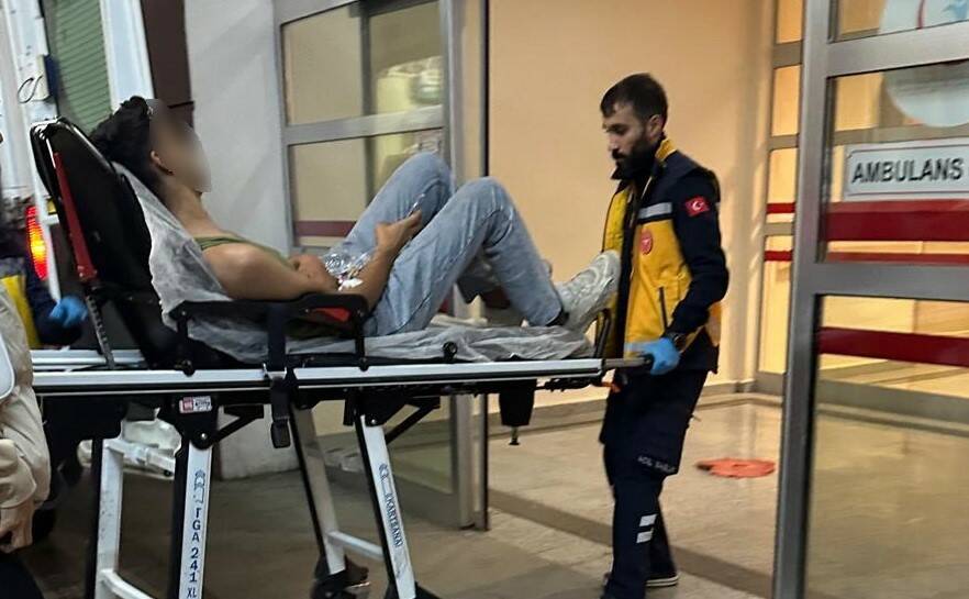 Adıyaman'ın Alitaşı Mahallesi'nde iki grup arasında çıkan tartışma bıçaklı kavgaya