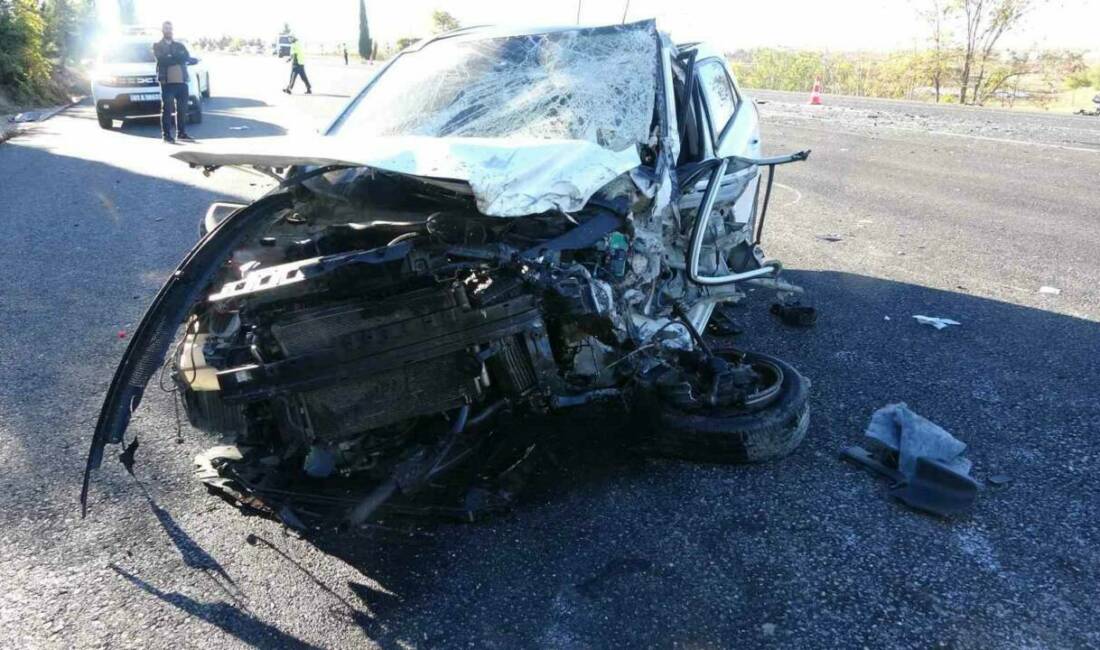 Adıyaman’da feci kaza: 1 polis, 1 muhtar ağır yaralı Adıyaman'da meydana gelen kaza sonucunda bir polis memuru ve bir