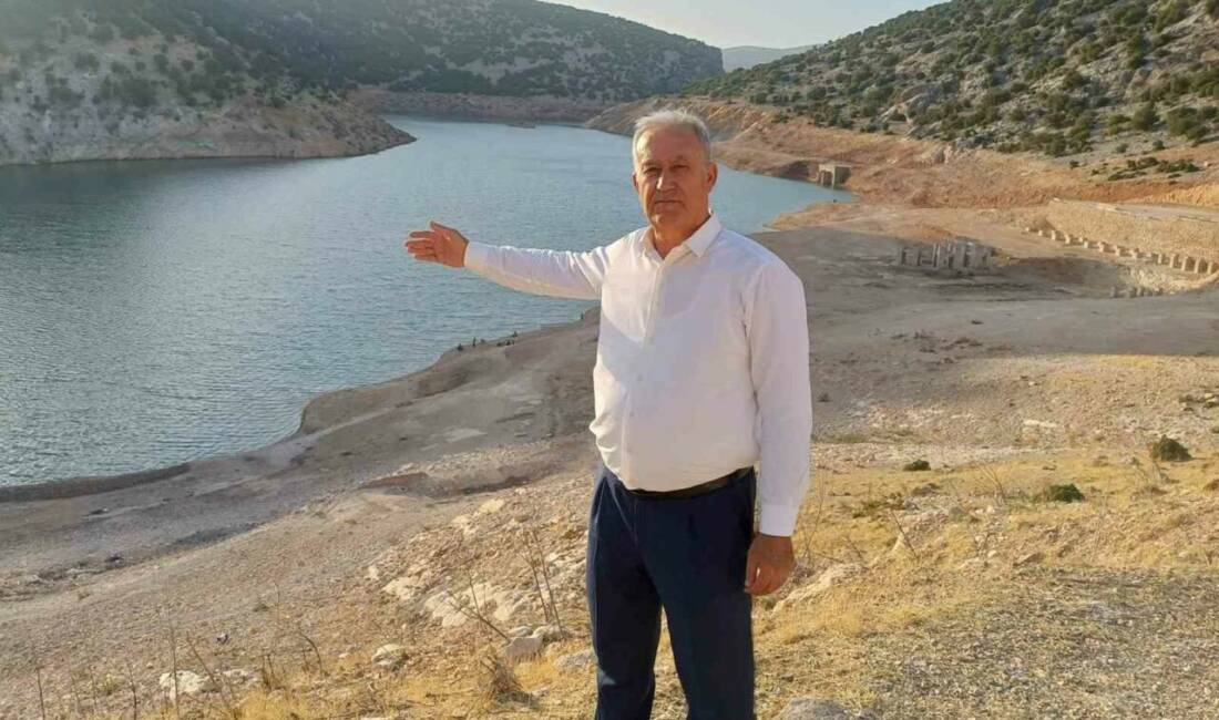 Ardıl Barajı'ndaki su seviyesi düştüğü için bölgedeki sulama faaliyetleri durduruldu.