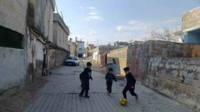 Kahramanmaraş merkezli depremlerden etkilenen Gaziantep'in Araban ilçesinde bulunan Kale ve