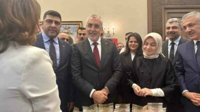 Bakan Işıkhan, Yüzyılın Kadın İstihdamı İş Pozitif Kapanış Programı kapsamında